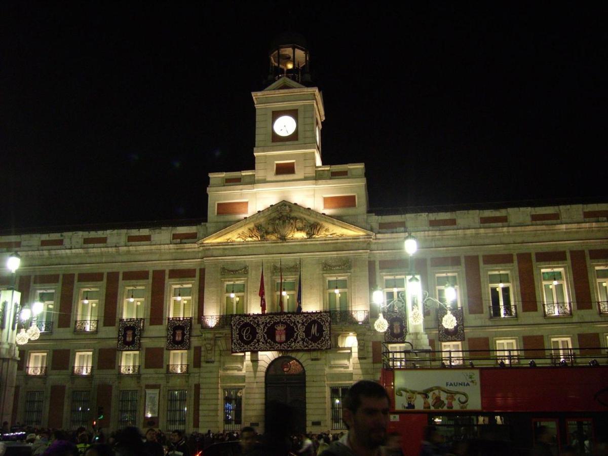 مدريد Apartamentos Felipe IV Plaza Mayor المظهر الخارجي الصورة